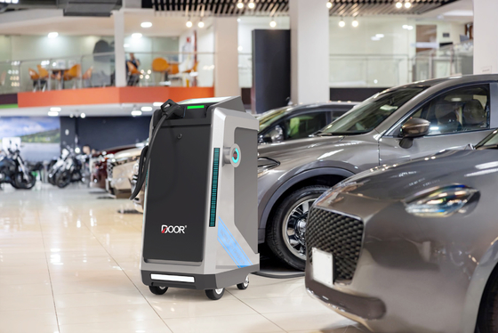 Caricabatterie per cellulari con tensione della batteria di 40 kWh, con classificazione IP65, gamma di tensione 200 ‰ 1000 Vdc, gamma di temperatura da 20°C a 65°C
